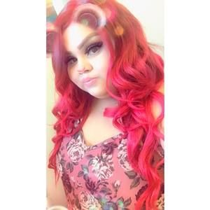 Meet your Posher, Carolina